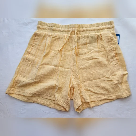 COLUMBIA Light Yellow Holly Hideaway Breezy Shorts - Size Large (NWT) - Picture 6 of 9